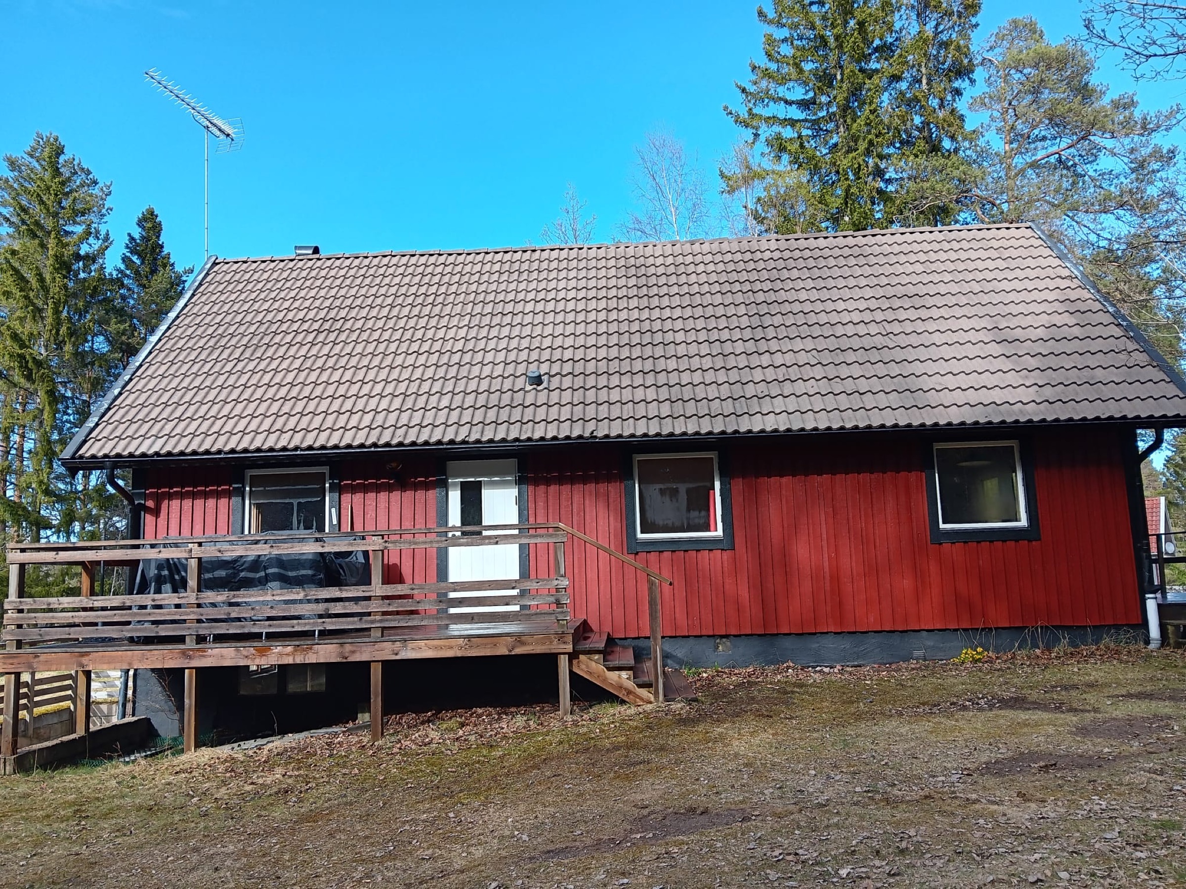Takunderhåll och rengöring av tak utfört av Arbetslag Bygg